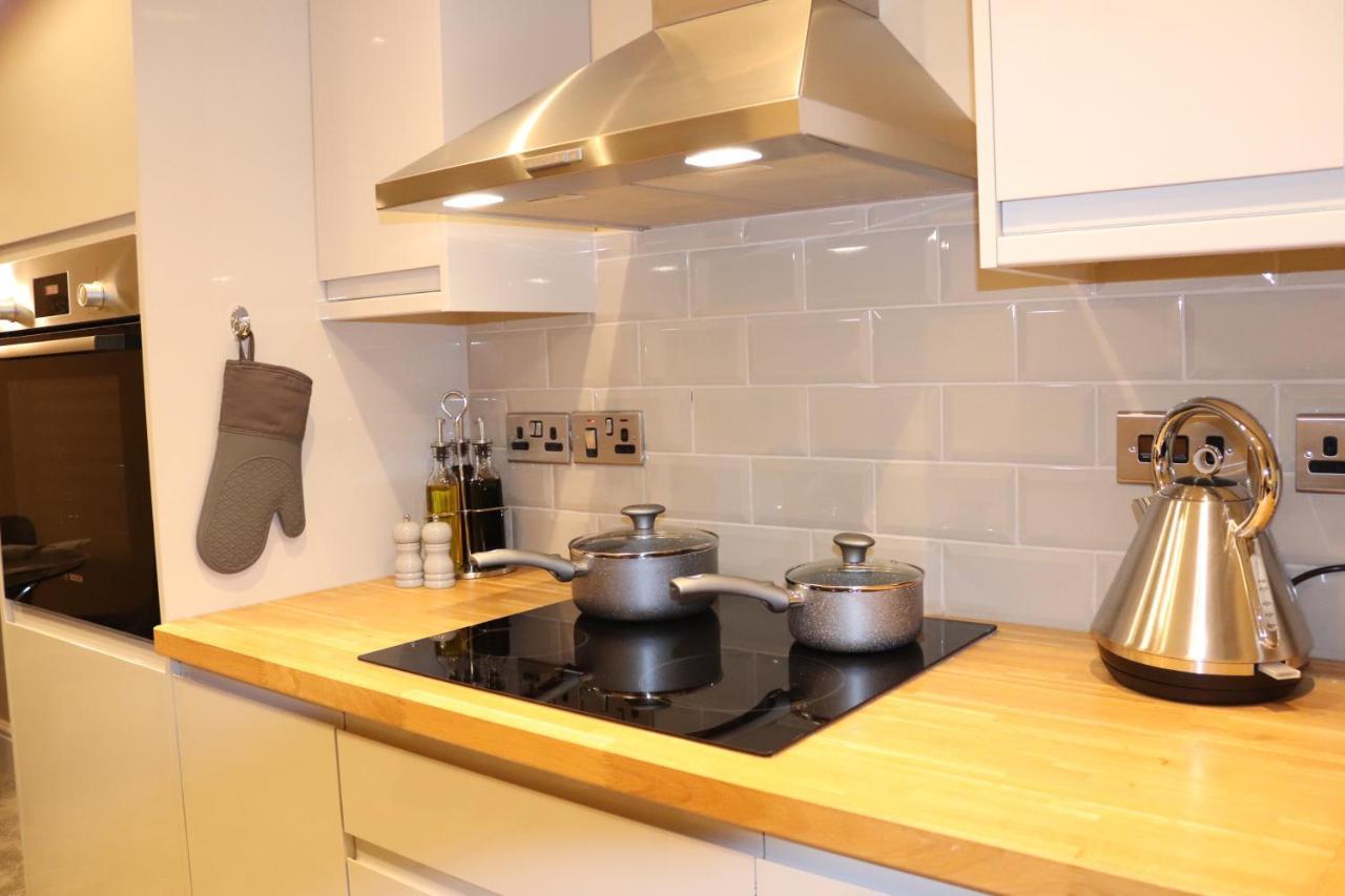 Canal View Cottage With Log Fire & Parking Blisworth Luaran gambar